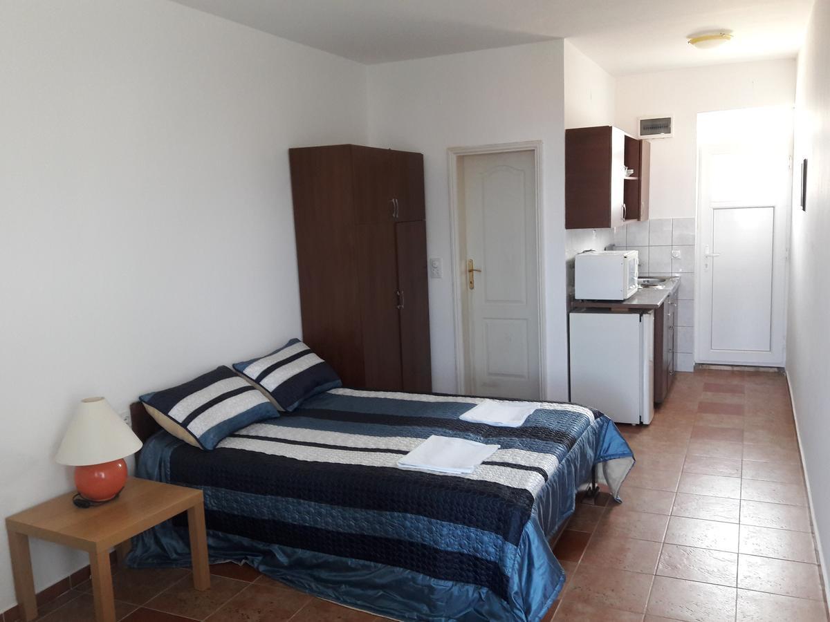 Apartments Vila Kurtagic Dobra Voda Eksteriør billede